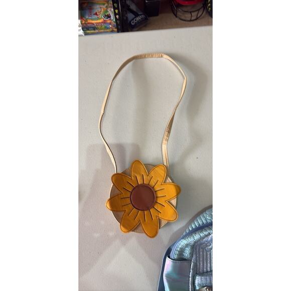 ✨ Lot of 4 Girls’ Mini Bags / Purses – Adorable Styles! ✨ - Picture 7 of 12